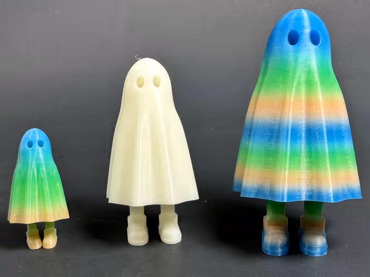 3d model of a glow in the dartk ghost.BRXwpa_L
